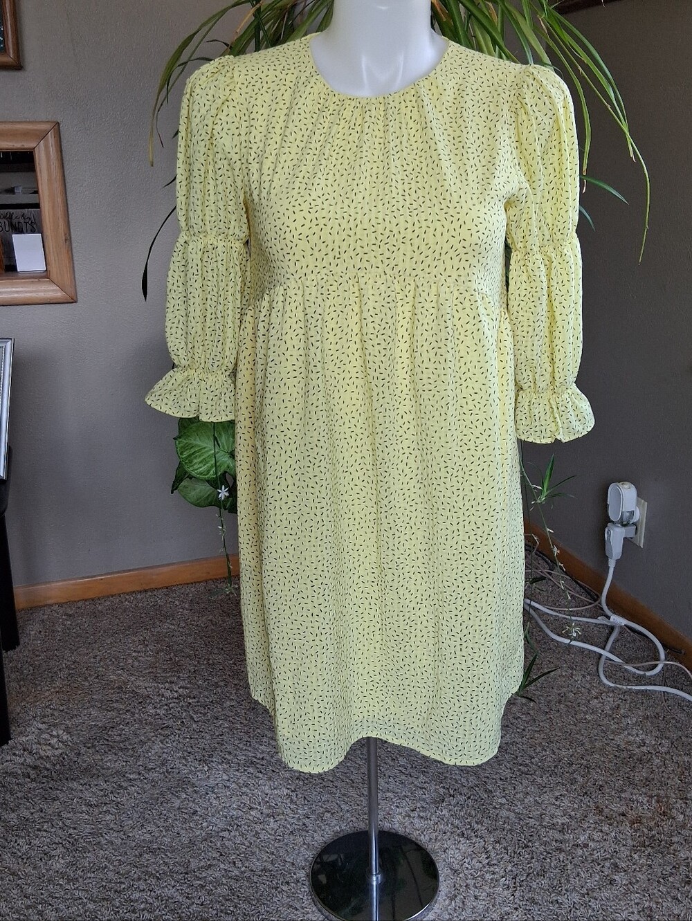 Peasant Babydoll Dress‎ Soft Yellow Button Back Puff Sleeve Above Knee Sz S